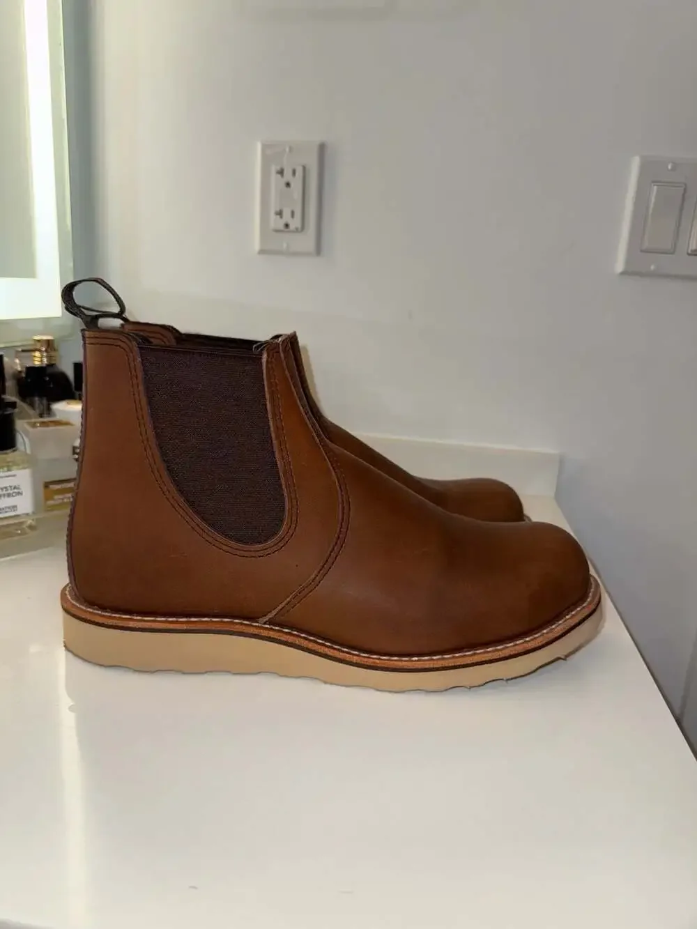 Red Wing Heritage 3190 Classic Chelsea Boots in Amber Harness Leather